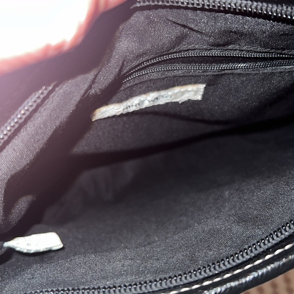 Nine West Crossbody Bag. - Picture 8 of 11